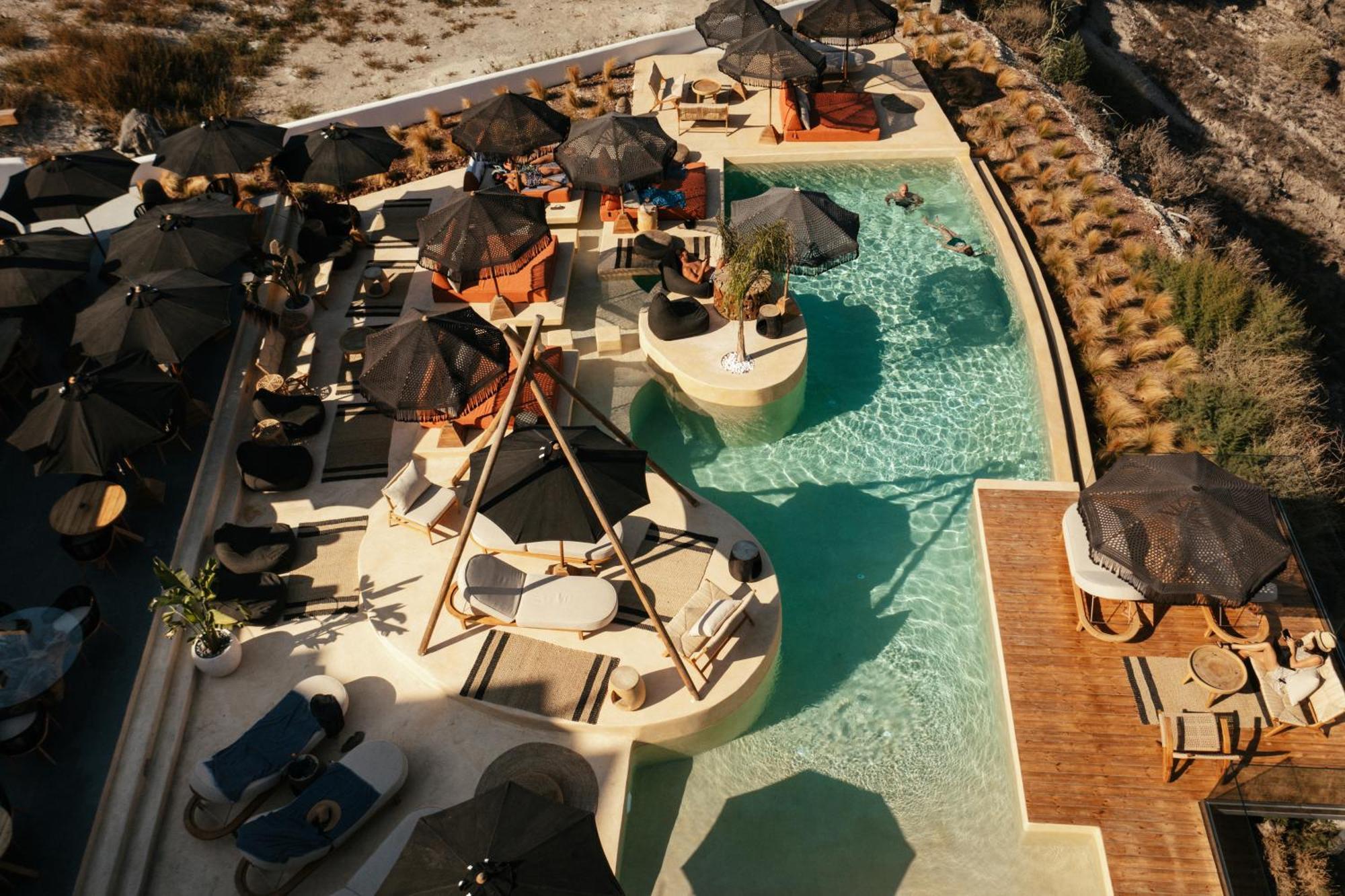 Divino Caldera Hotel Akrotírion Exterior foto